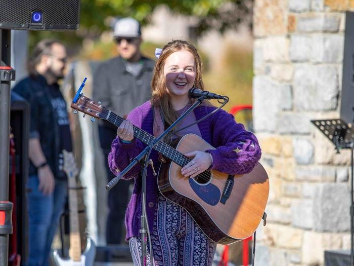 Madeline Marous played Taylor's hits and her original songs