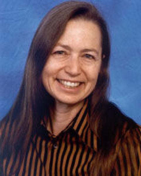 Sandy Feinstein Headshot