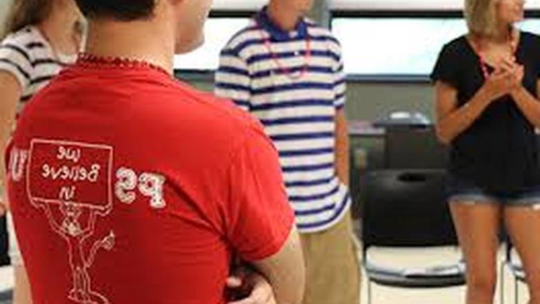 Students preview college life through New Student Orientation