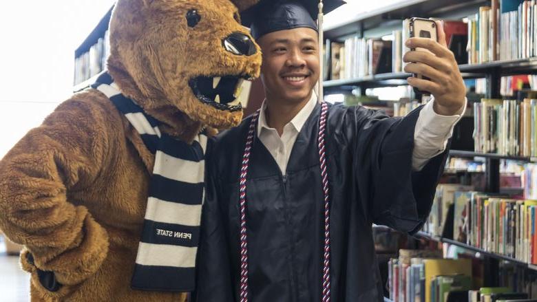 Penn State York Commencement 2019 lion