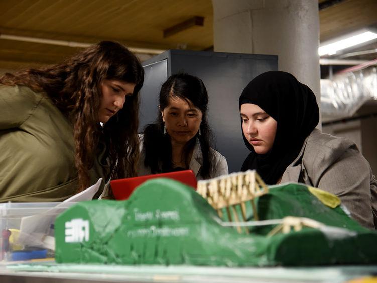 Hagar Abdelaal (left) and Alyonna Vitulli (right), Penn State Harrisburg